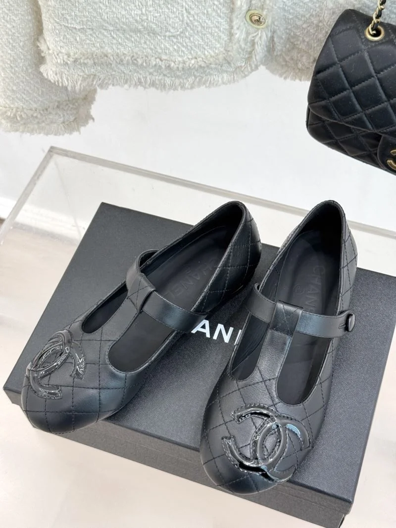 Chanel Low Shoes Flexible 20344