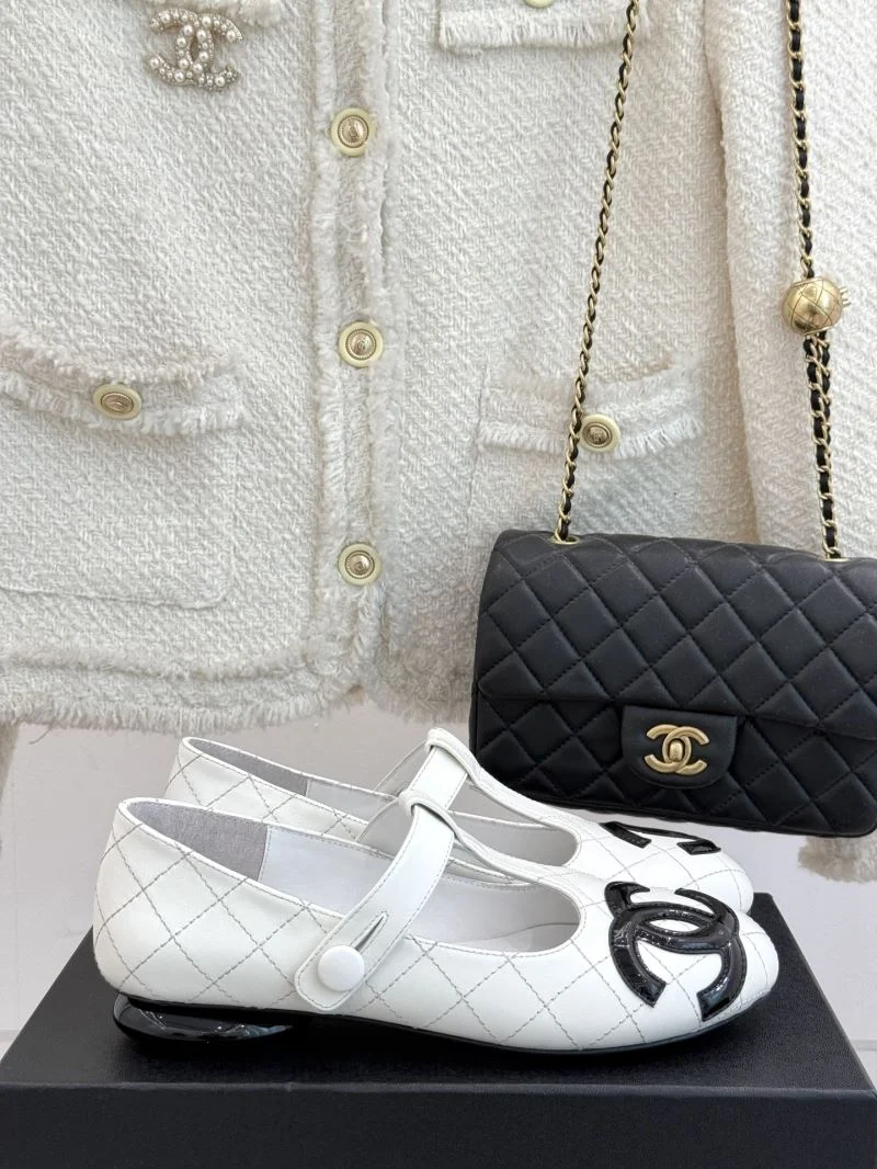 Chanel Low Shoes Unisex 20315
