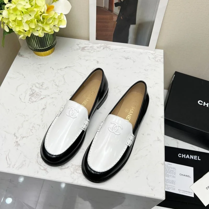 Attractive Chanel Low Shoes 20319