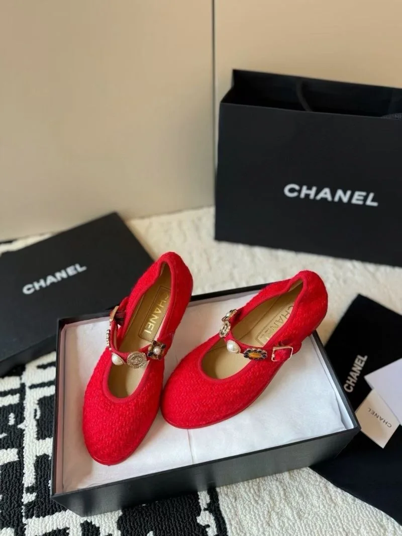 Trendy Chanel Low Shoes 20289