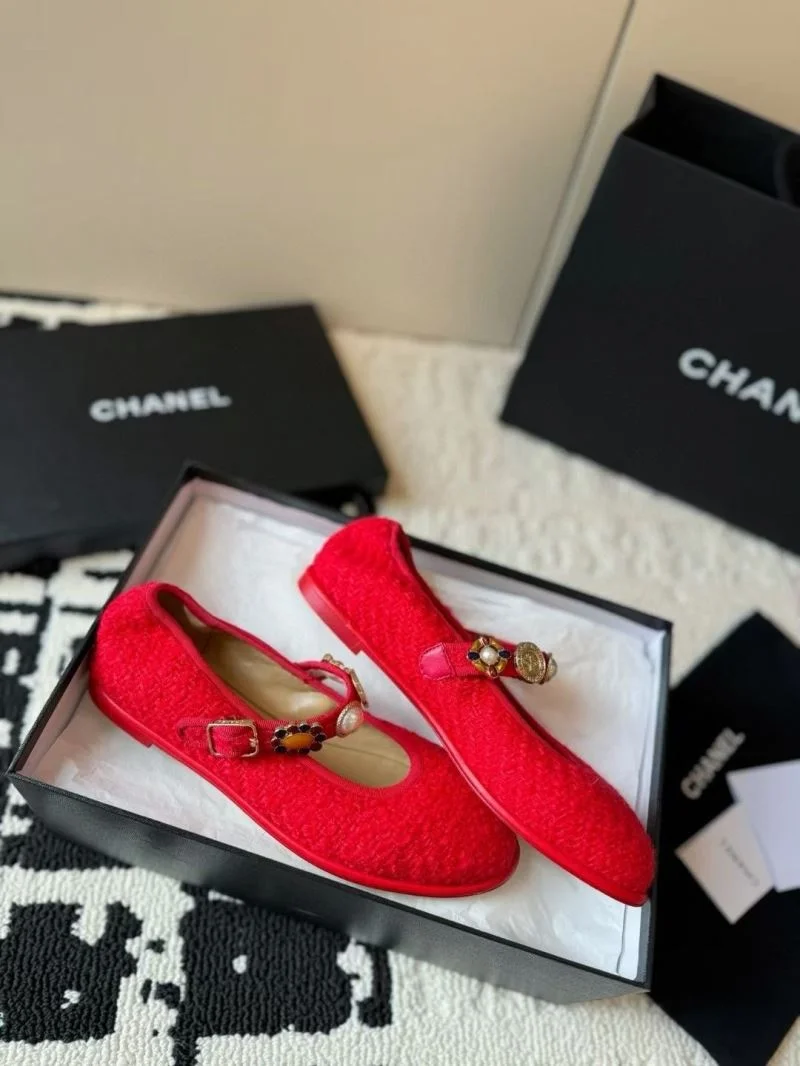 Trendy Chanel Low Shoes 20289