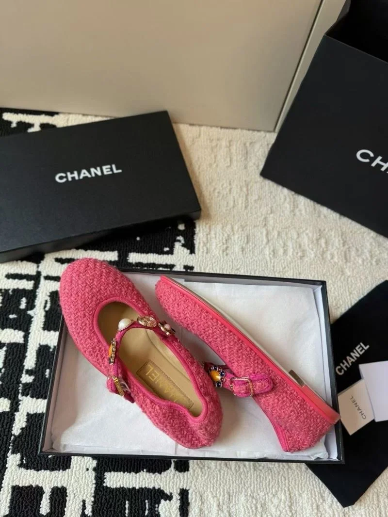 Elegant Chanel Low Shoes 20292