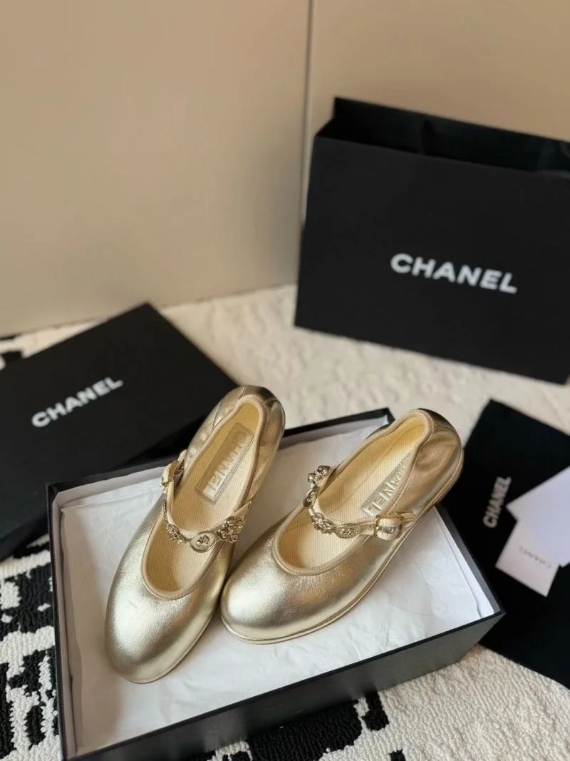 Sustainable Chanel Low Shoes 20286