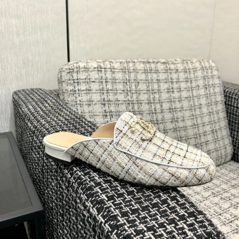 Chanel Low Shoes Lightweight 20262