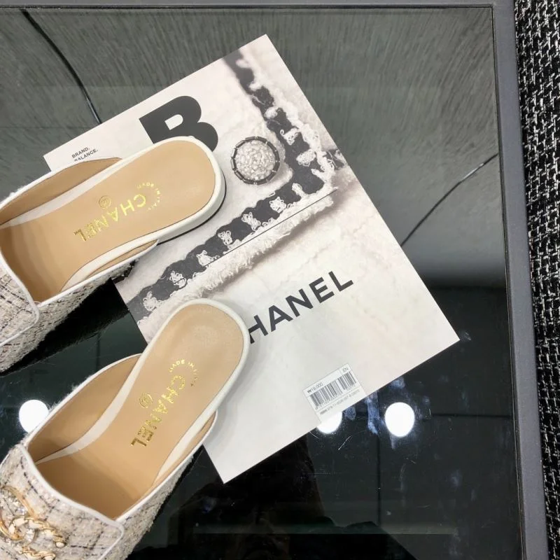 Chanel Low Shoes Lightweight 20262
