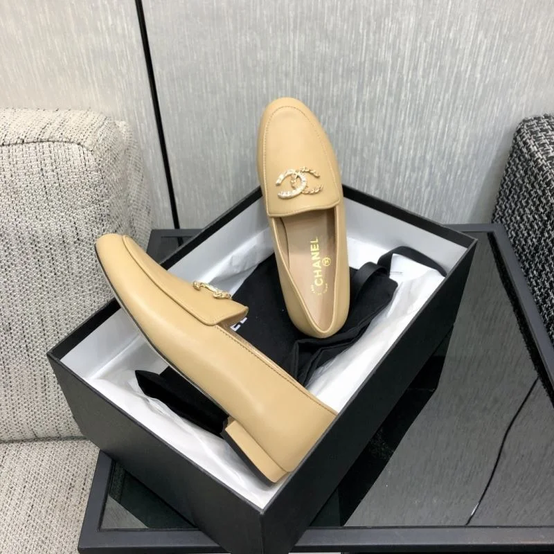Durable Chanel Low Shoes 20266