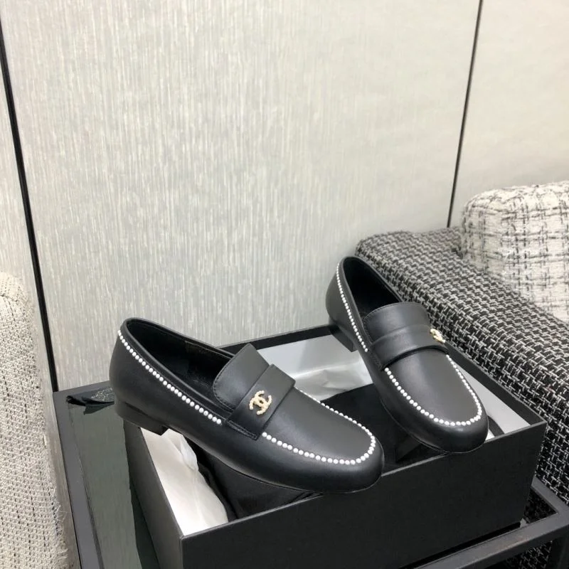 Stylish Chanel Low Shoes 20288