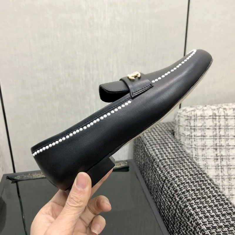 Stylish Chanel Low Shoes 20288