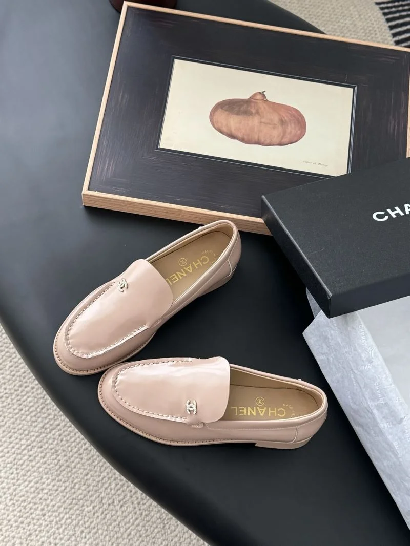 Resilient Chanel Low Shoes 20264