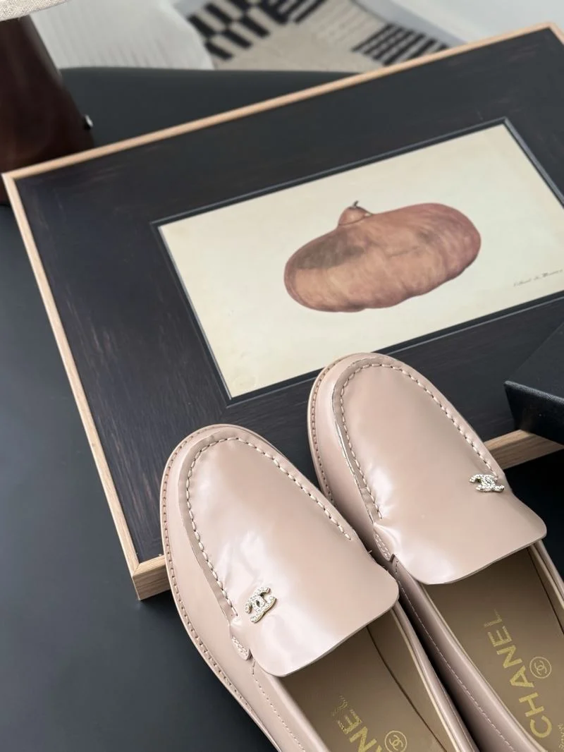 Resilient Chanel Low Shoes 20264