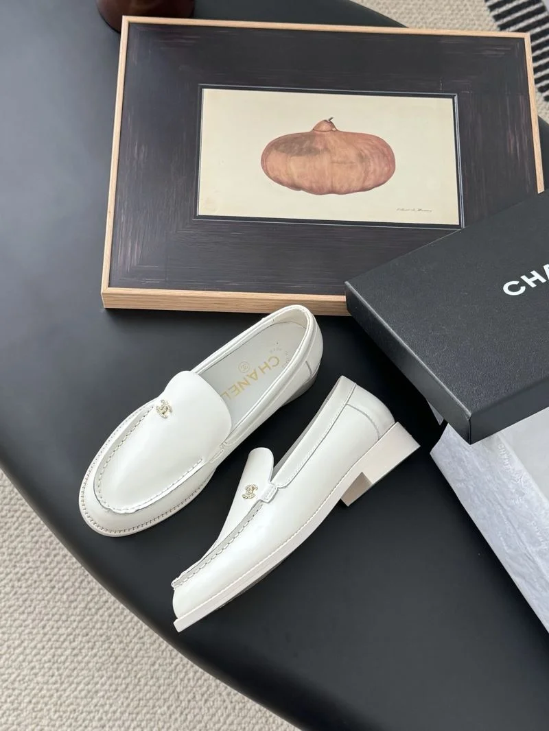 Lightweight Chanel Low Shoes 20250