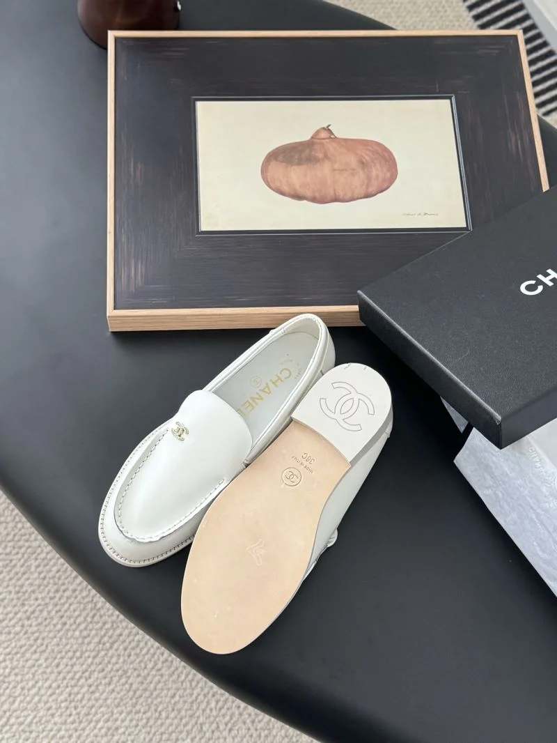 Lightweight Chanel Low Shoes 20250