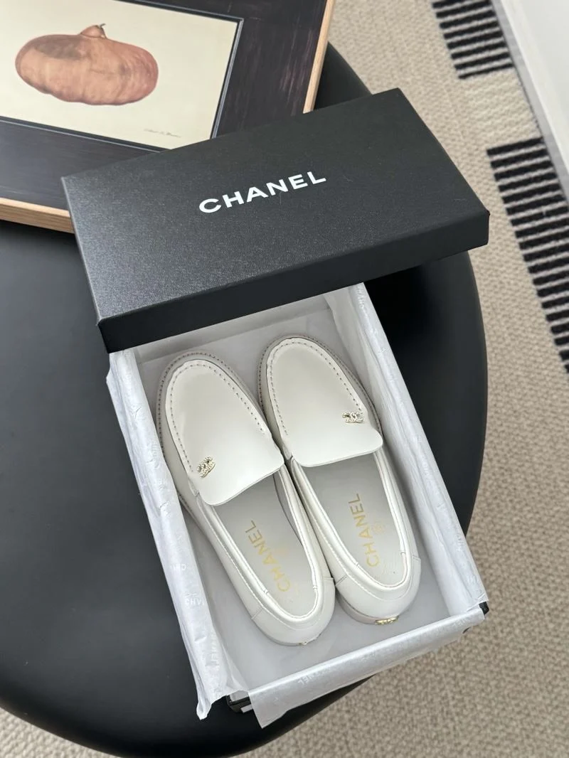 Lightweight Chanel Low Shoes 20250