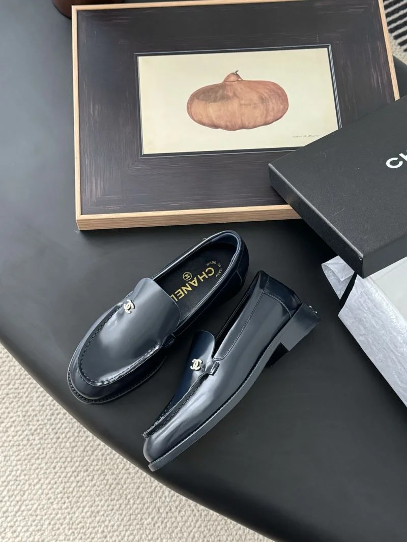 Chic Chanel Low Shoes 20243
