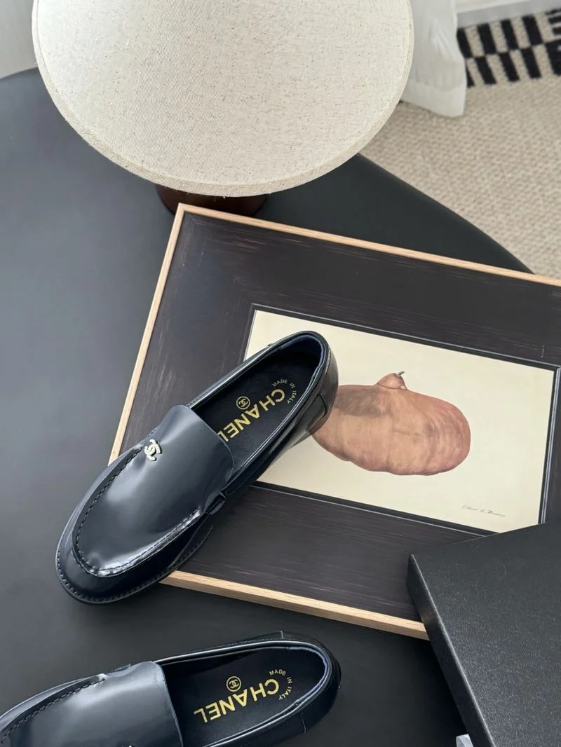 Chic Chanel Low Shoes 20243