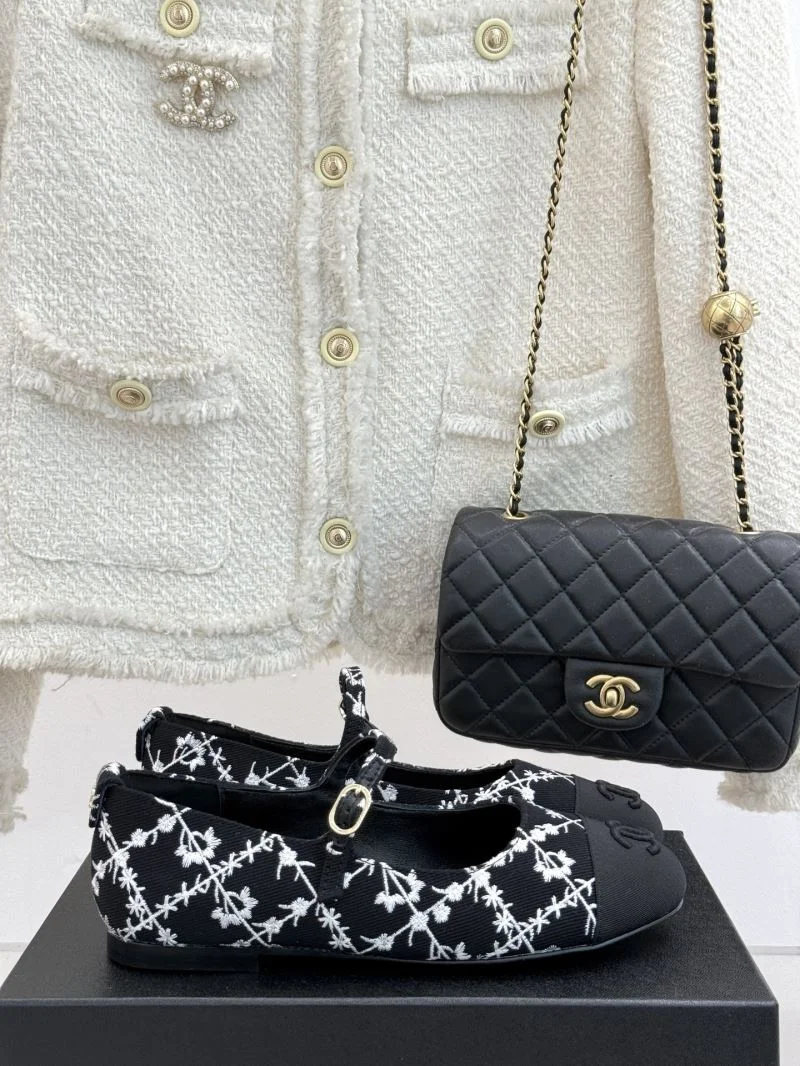 Chanel Low Shoes Comfortable 20244