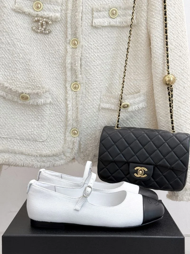 Chanel Low Shoes Functional 20246