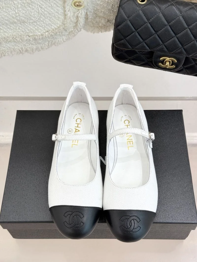 Chanel Low Shoes Functional 20246