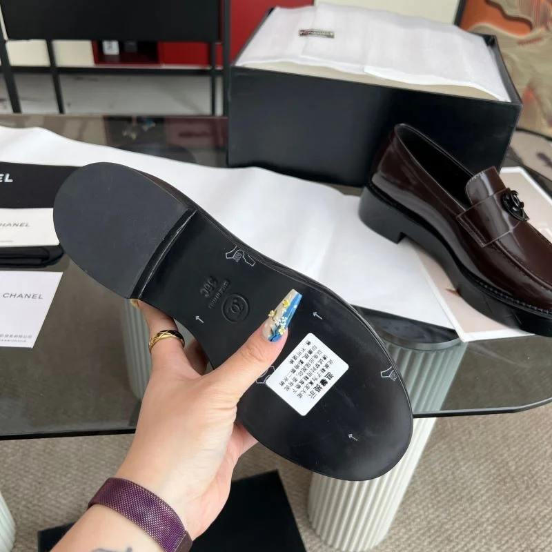 Chanel Low Shoes Comfortable 20312