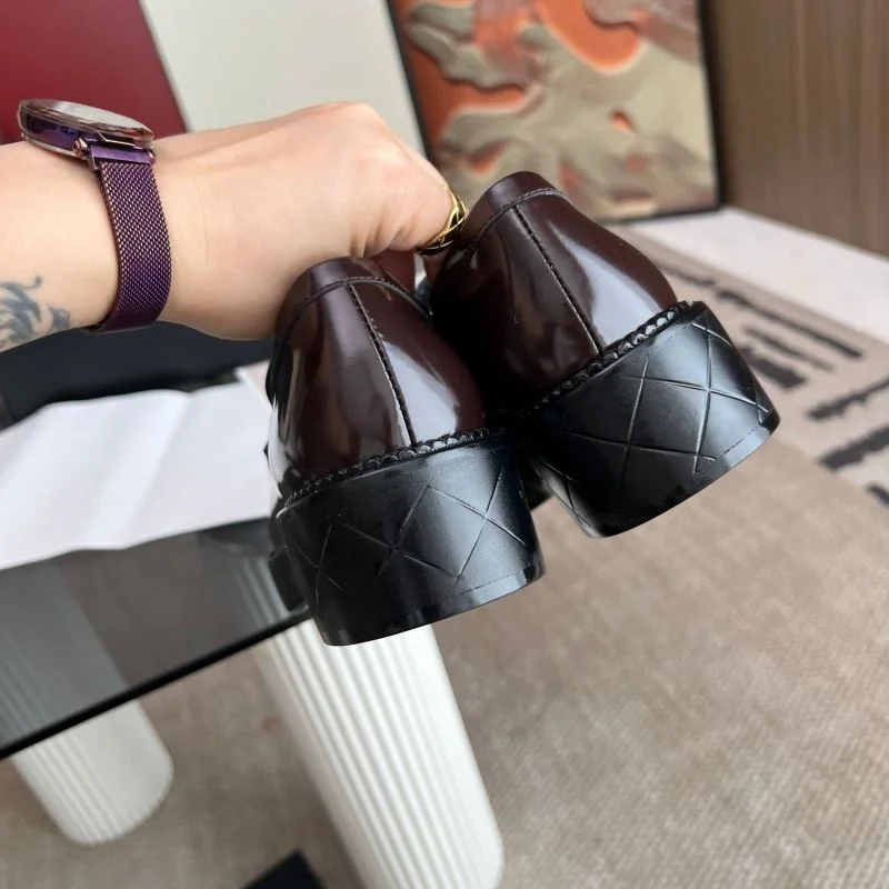 Chanel Low Shoes Comfortable 20312