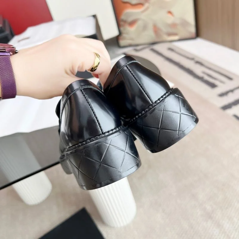 SmoothTexture Chanel Low Shoes 20239