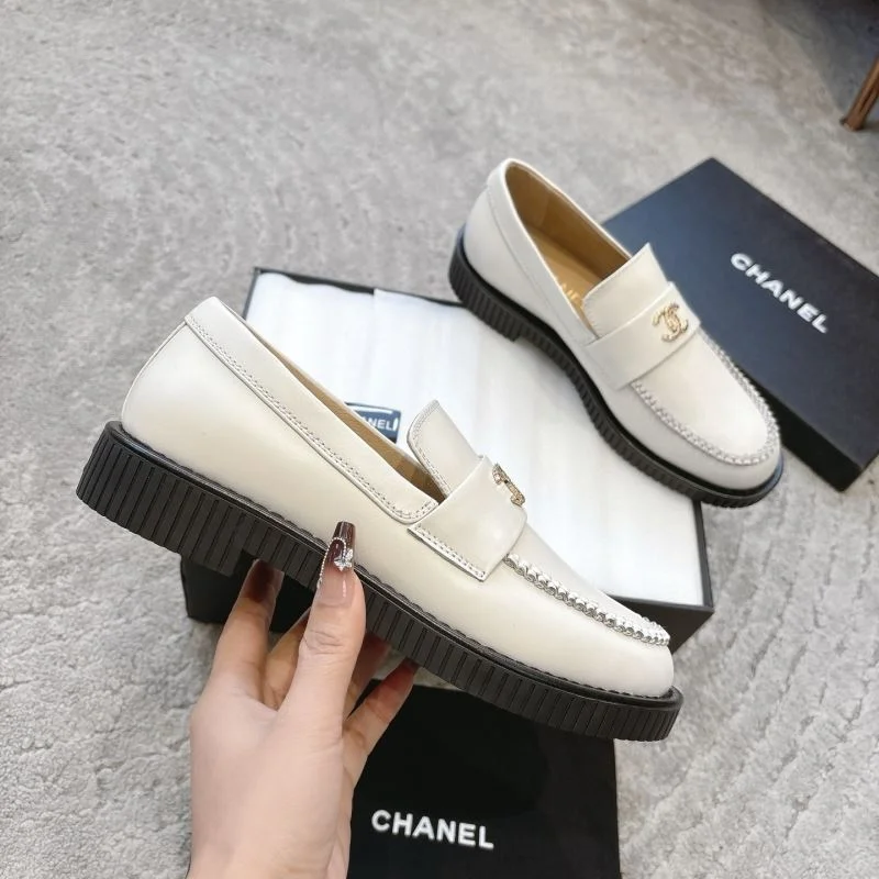 Supportive Chanel Low Shoes 20295