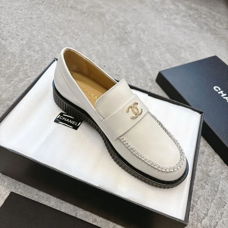 Supportive Chanel Low Shoes 20295