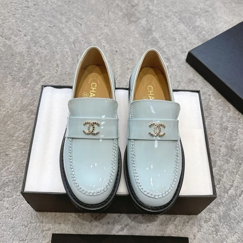 Snug Chanel Low Shoes 20233