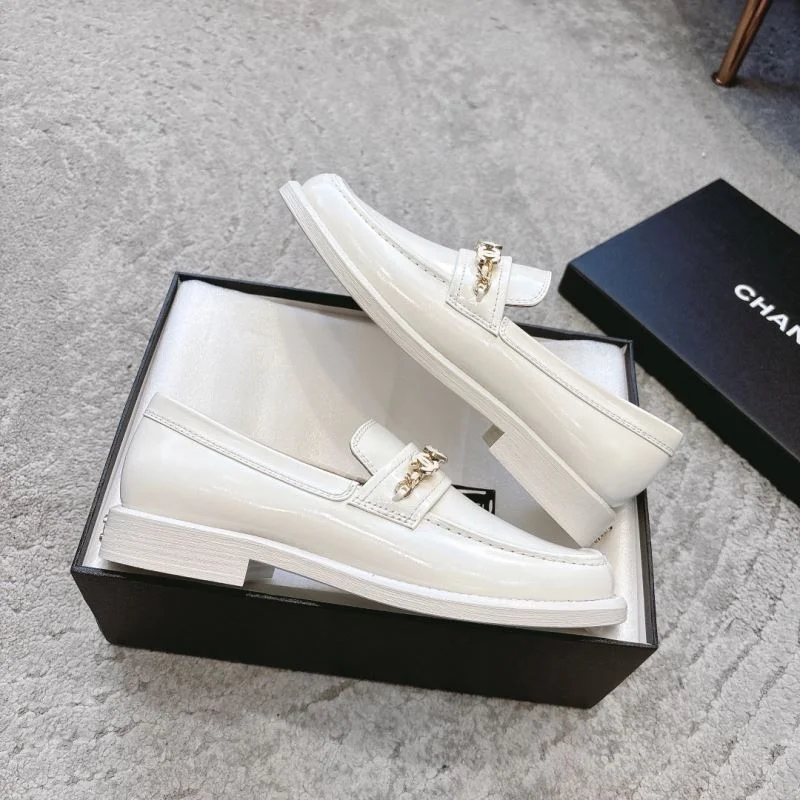 Chanel Low Shoes Packable 20359