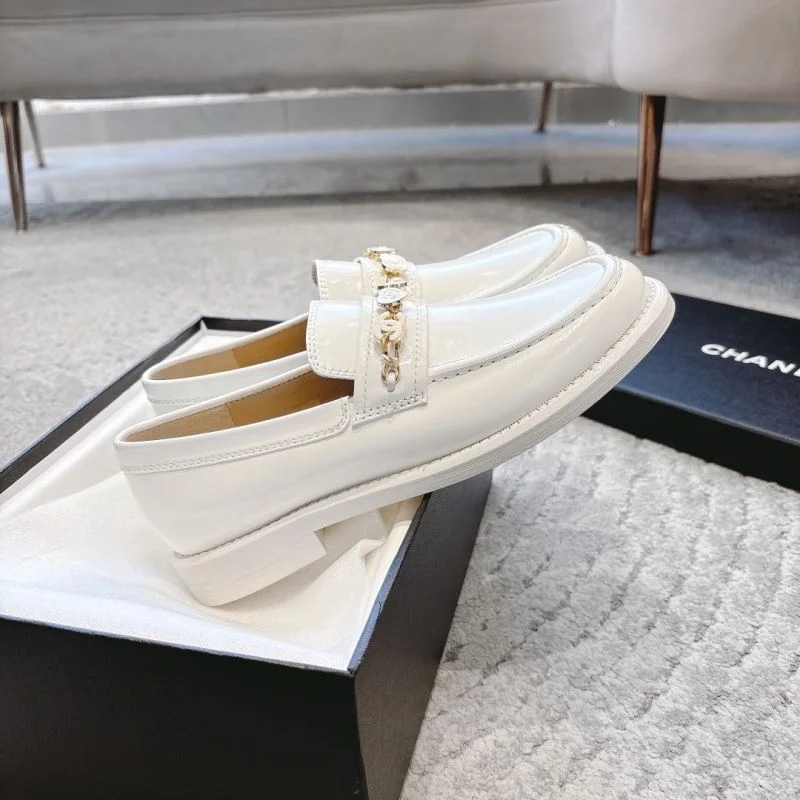 Chanel Low Shoes Packable 20359