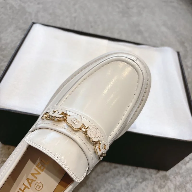 Chanel Low Shoes Packable 20359