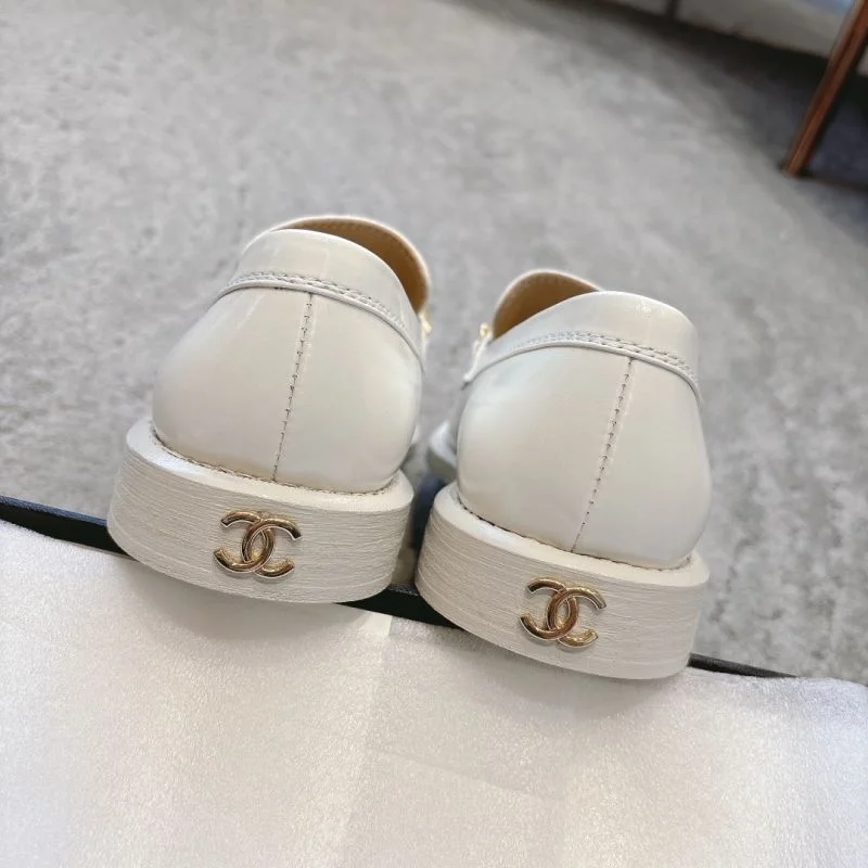 Chanel Low Shoes Packable 20359