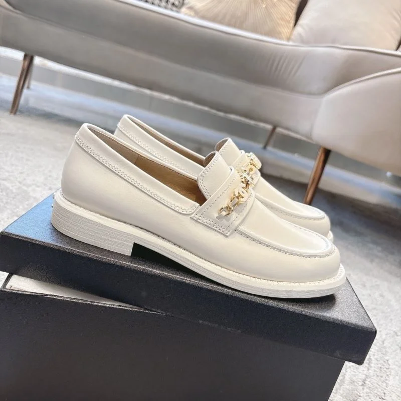 EyeCatching Chanel Low Shoes 20228