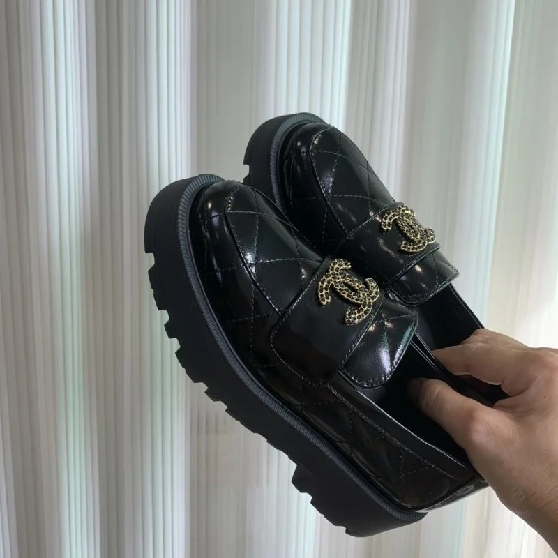 Chanel Low Shoes FastDry 19284
