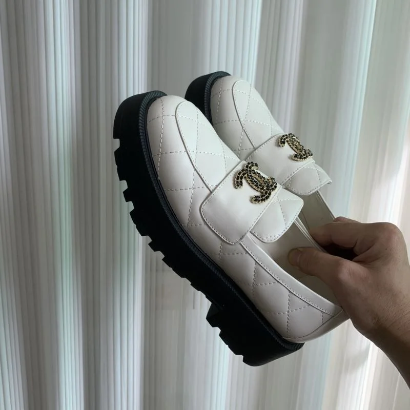 Chanel Low Shoes ModernLook 19285