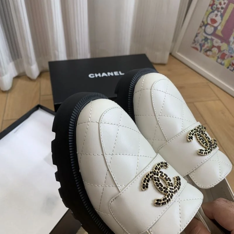 Chanel Low Shoes ModernLook 19285