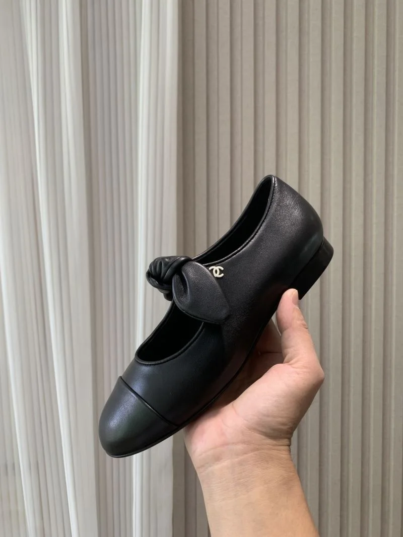 Chanel Low Shoes FlexibleFit 19294
