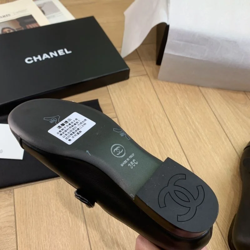 Chanel Low Shoes FlexibleFit 19294