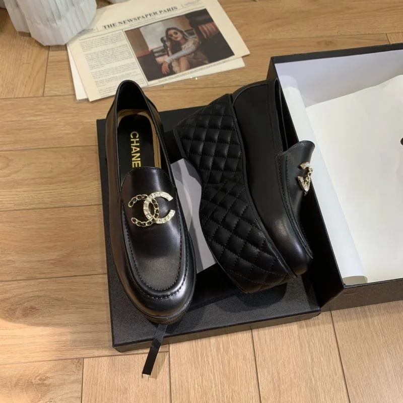 WaterResistant Chanel Low Shoes 19277