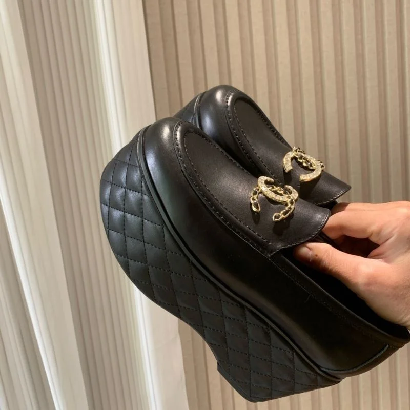 WaterResistant Chanel Low Shoes 19277