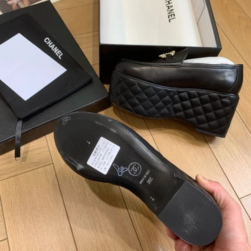 WaterResistant Chanel Low Shoes 19277