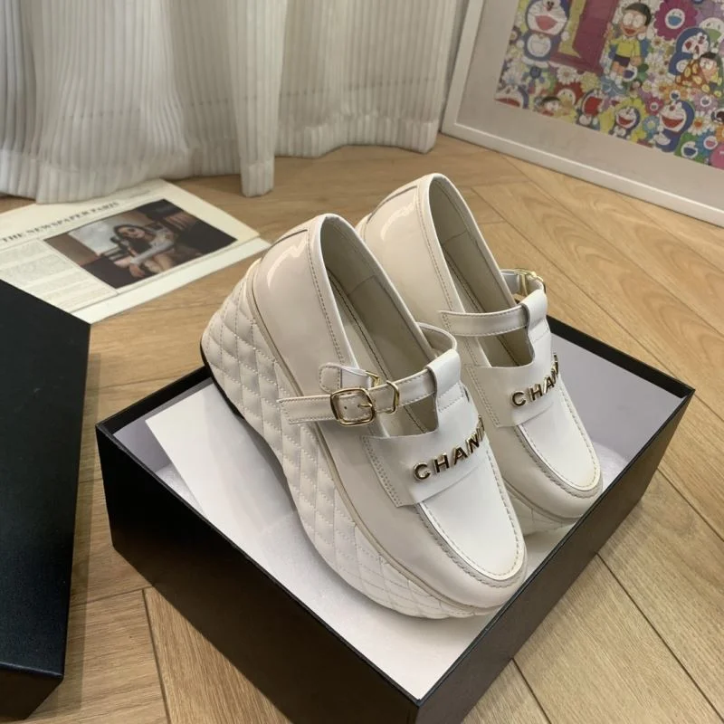 OdorResistant Chanel Low Shoes 19292