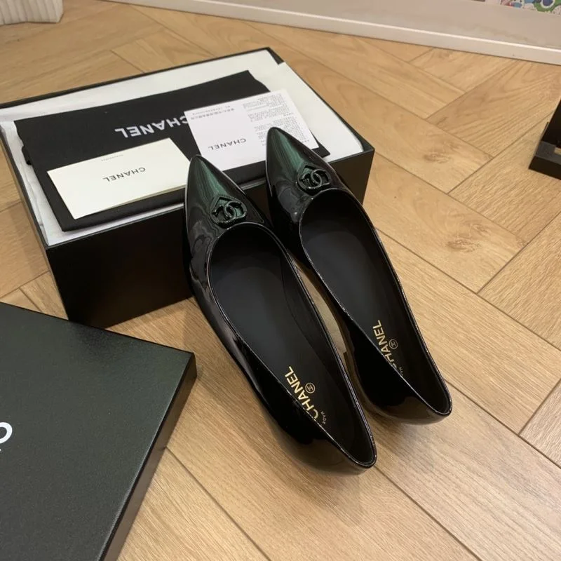 Chanel Low Shoes OdorResistant 19276