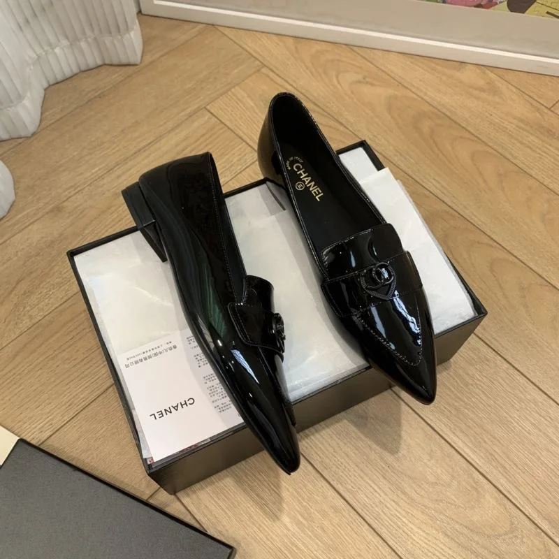Chanel Low Shoes GoodFit 19271