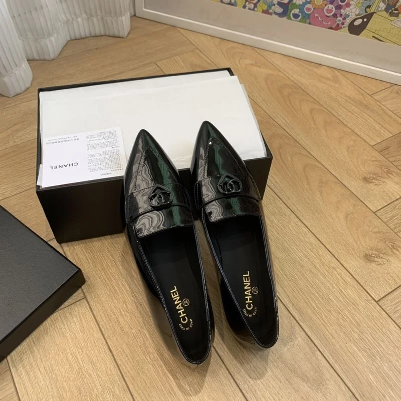 Chanel Low Shoes GoodFit 19271