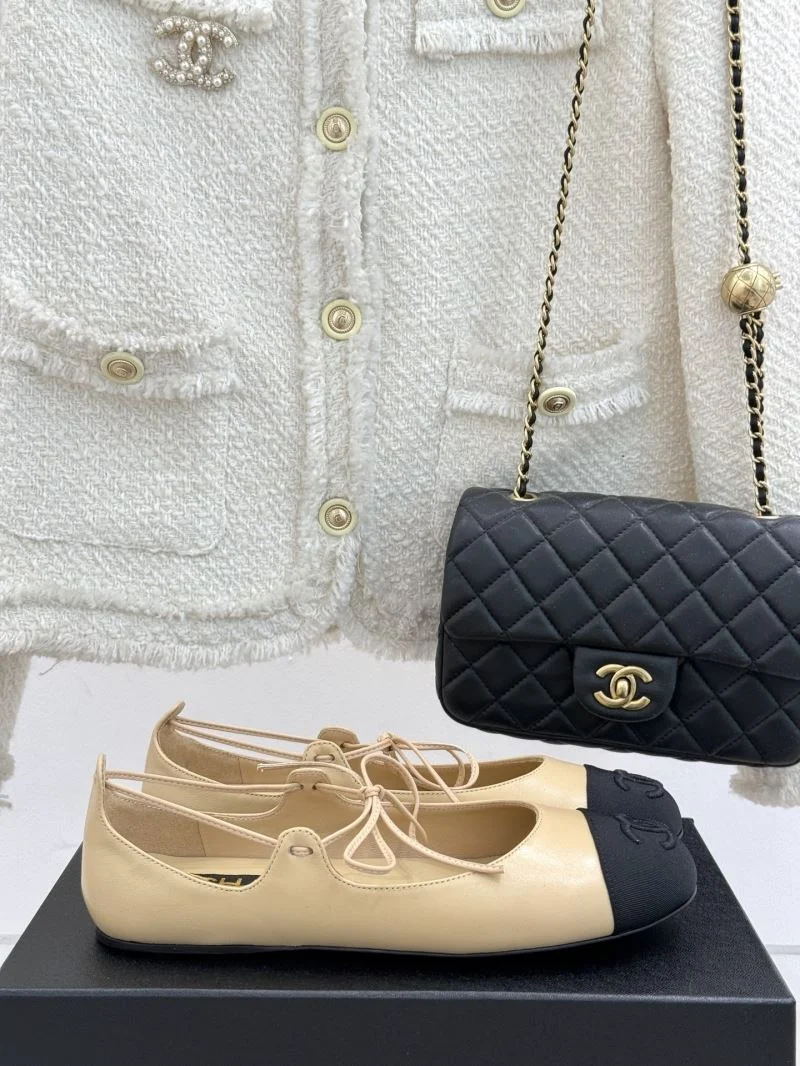 Contemporary Chanel Low Shoes 19281