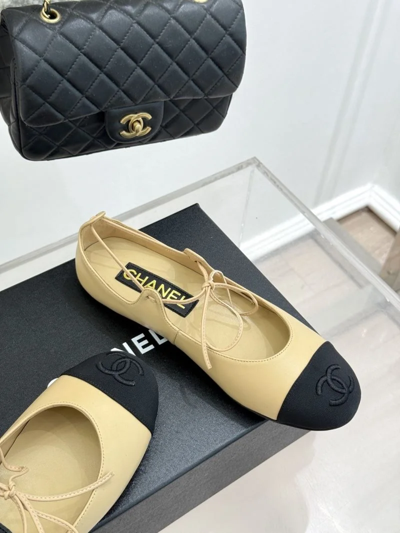 Contemporary Chanel Low Shoes 19281