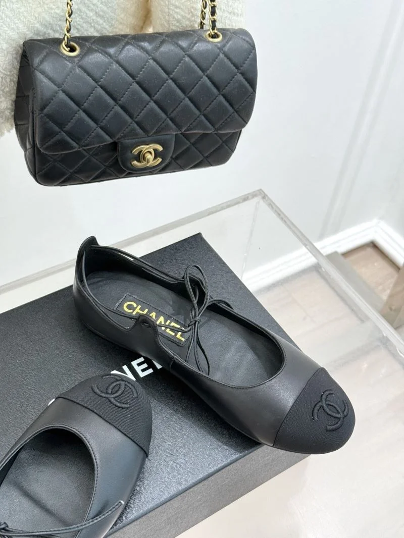 Chanel Low Shoes StreetReady 19280