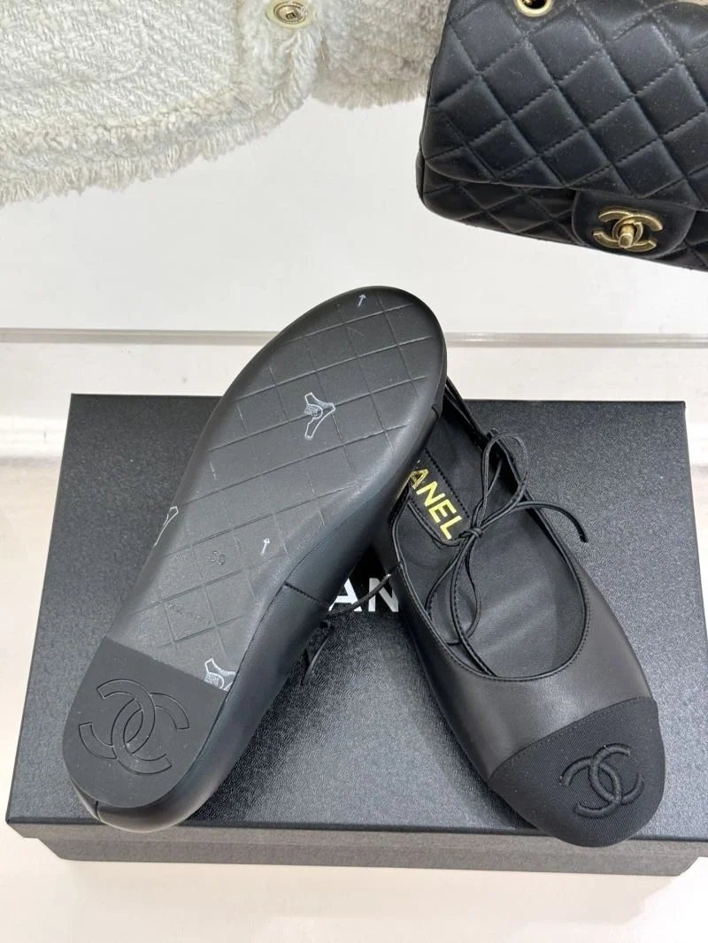 Chanel Low Shoes StreetReady 19280