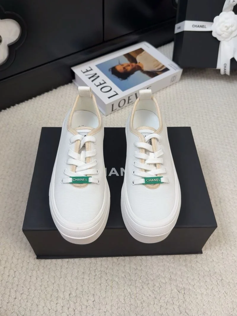 Chic Chanel Low Shoes 19273
